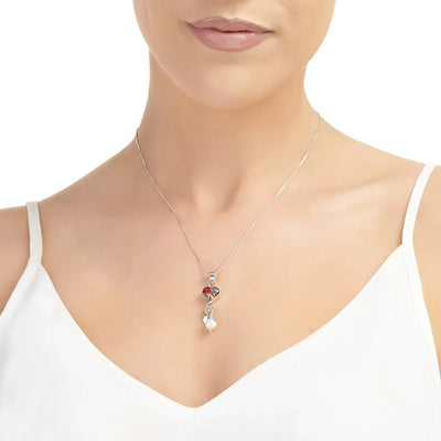 Pingente de coração em prata esterlina com flores reais e pingente de pérola cultivada