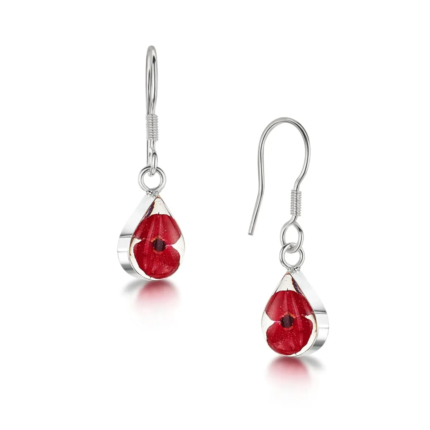 Pendientes Poppy de Shrieking Violet® Pendientes colgantes en forma de lágrima de plata esterlina con diminutas flores reales de Euphorbia milii.